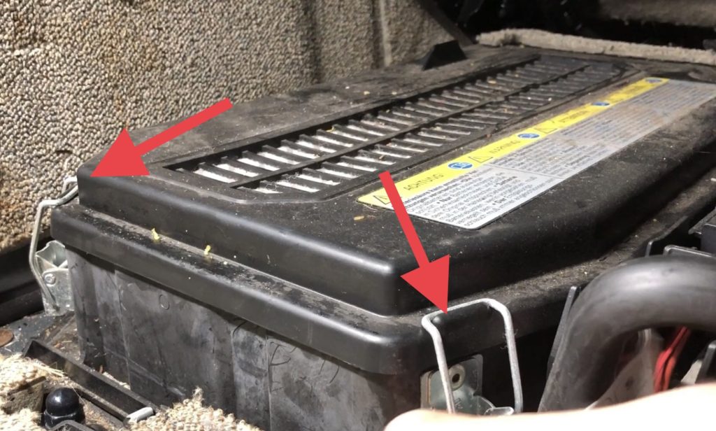How to remove battery on Audi Q7