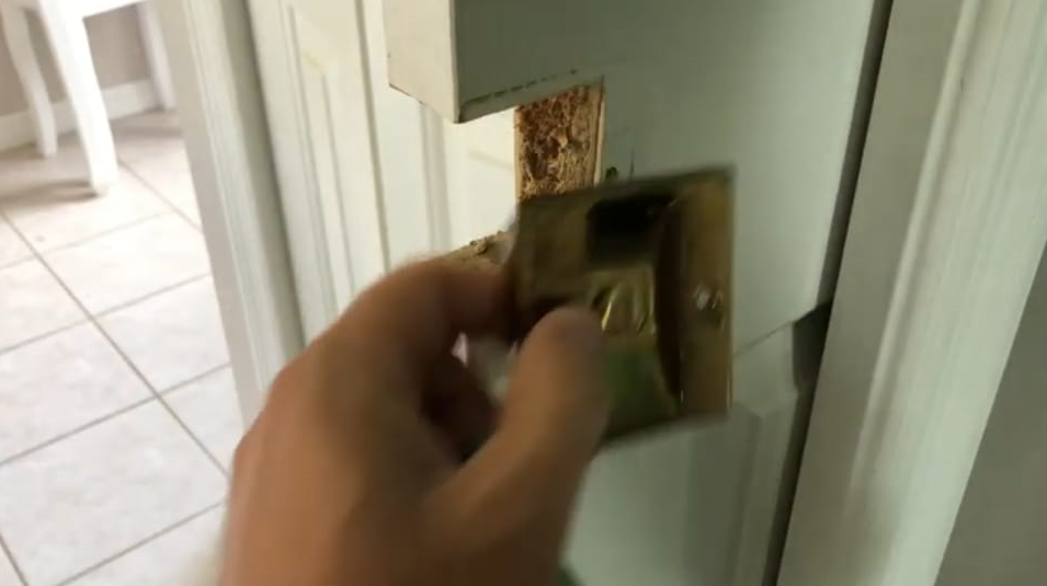 how to remove pocket door lock on slide door