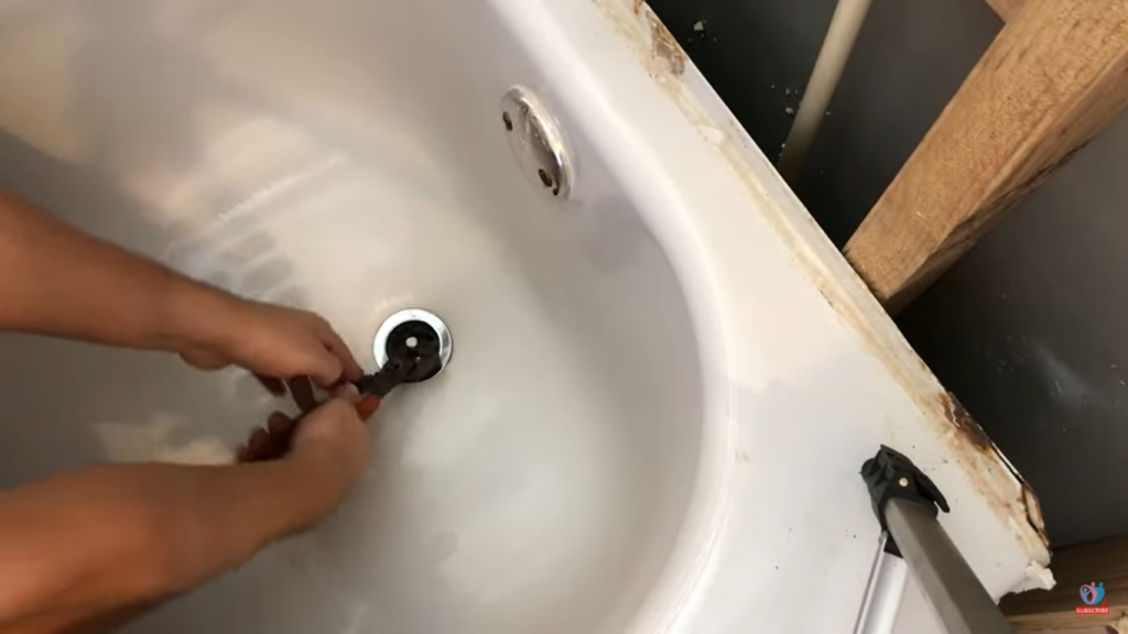 How to remove a bathtub and bathtub drain?